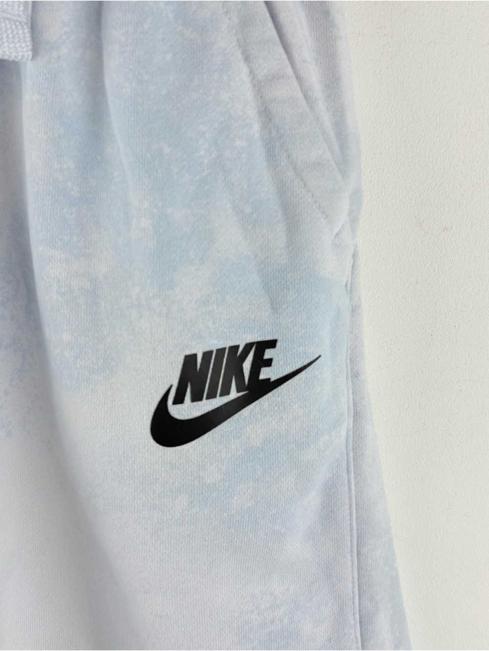 Nike Sportswear Magic Club Boys Tie-Dye Shorts Blue Small Athletic Basketball - Picture 4 of 8